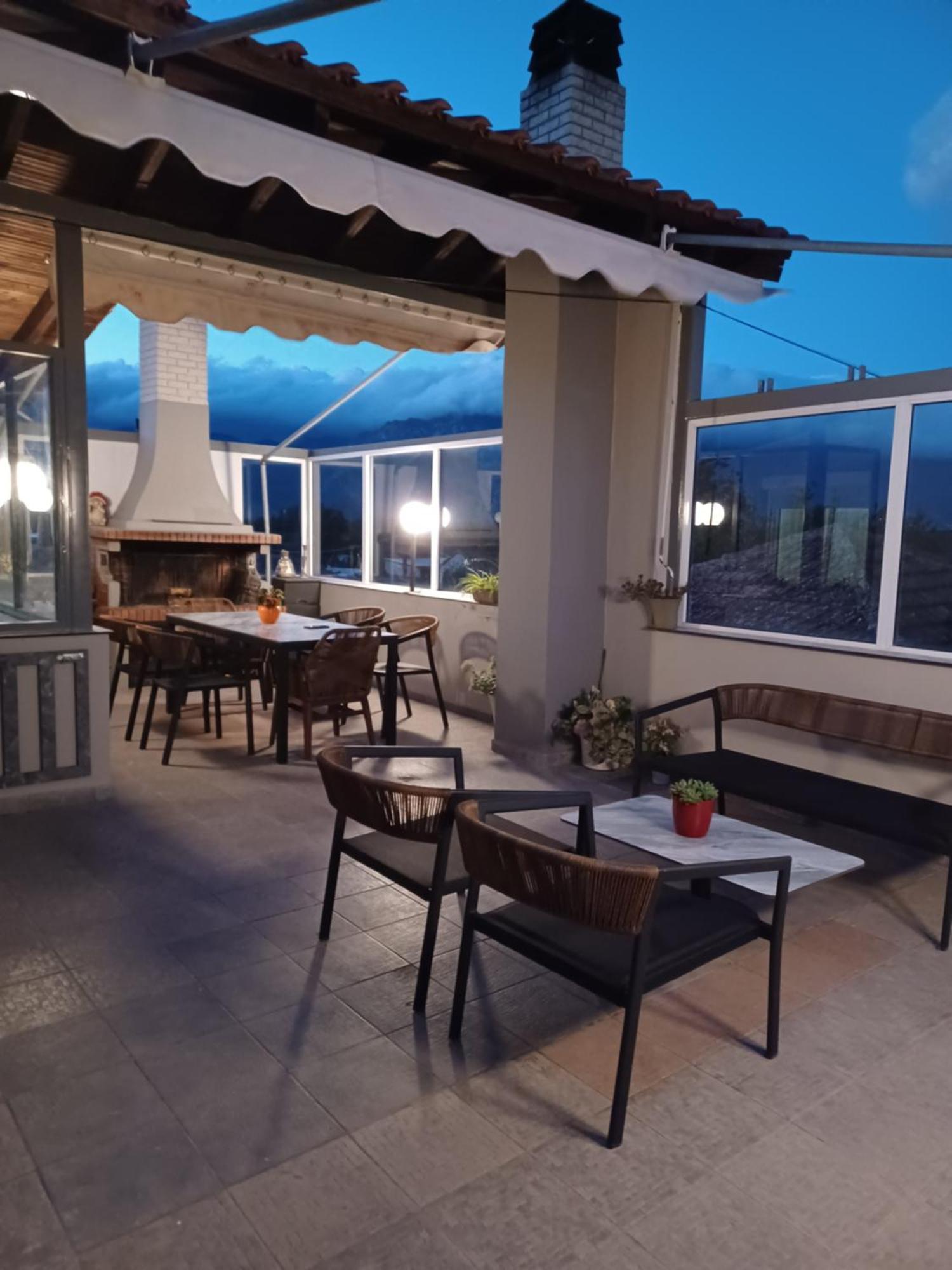 Villa Marvic House Exaplatanos Esterno foto